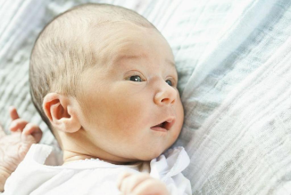 Waarom Je Pasgeboren Zoon Kan Kokhalzen